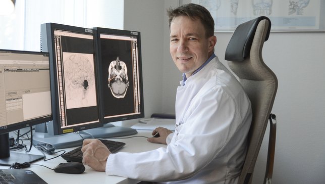 Dr. med. Christian Loehr, Chefarzt der Klinik für Radiologie, Neuroradiologie und Nuklearmedizin