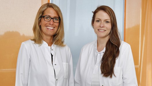 Arztassistentinnen Jennifer Salm (links) und Silvana Schulz (rechts)