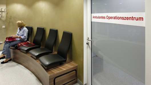 Wartebereich des Ambulanten OP-Zentrums, Paracelsus-Klinik Marl