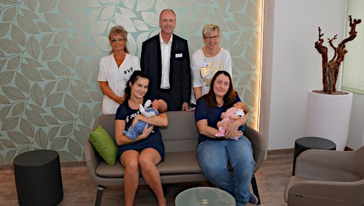 Ina und Milan sind die ersten Babys in der neuen Frauenklinik in der Paracelsus-Klinik Marl
