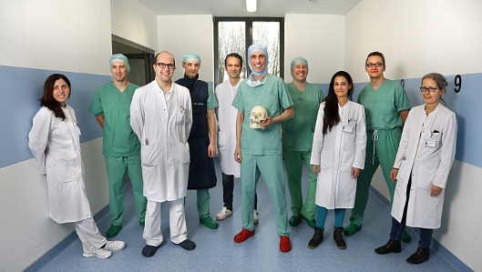 Das Team der Klinik für Neurochirurgie im Knappschaftskrankenhaus Recklinghausen