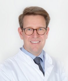 Dr. Matthias Ross